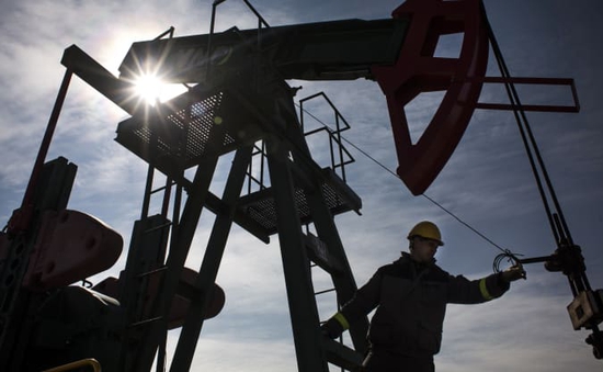 Giá dầu tăng mạnh bất chấp Mỹ mở kho dự trữ chiến lược