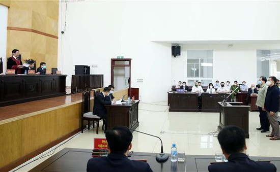 Cựu Phó Tổng cục trưởng Tổng cục Tình báo Nguyễn Duy Linh lĩnh án 14 năm tù