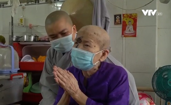 Ngôi chùa gần 30 năm nuôi dưỡng người già neo đơn