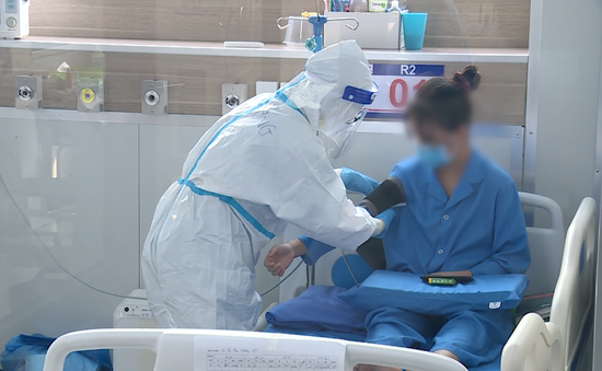 Bệnh viện Bạch Mai lên kế hoạch hỗ trợ, triển khai phòng khám F0 từ xa tại quận Đống Đa
