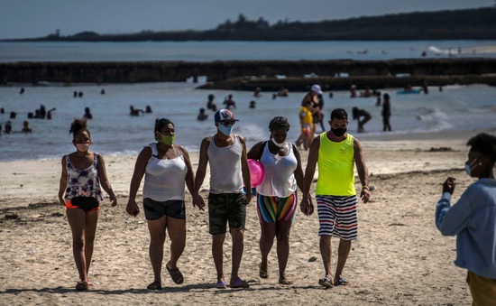 Cuba mở cửa đường biển đón du khách