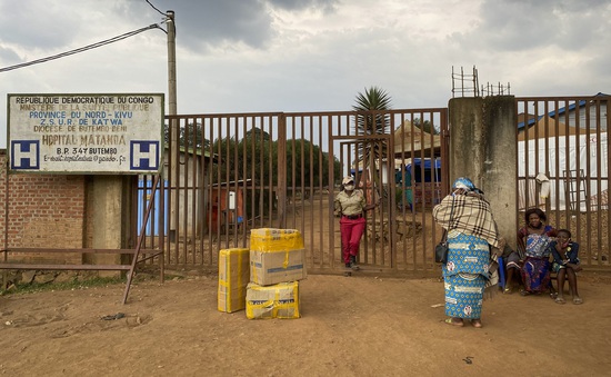 Dịch Ebola bùng phát, WHO cảnh báo 6 quốc gia châu Phi cần theo dõi các ca nghi nhiễm