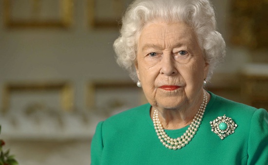 Tuyên bố chính thức từ Nữ hoàng Anh sau cuộc phỏng vấn của hoàng tử Harry và vợ