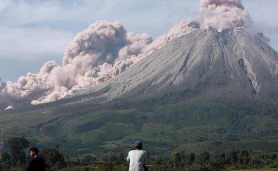 Núi lửa San Cristobal cao nhất tại Nicaragua phun trào