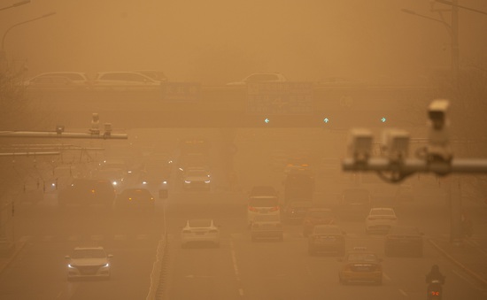 Thủ đô Bắc Kinh, Trung Quốc lại chìm trong bão cát