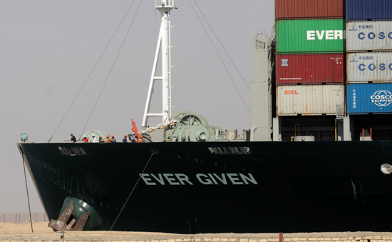 Nhìn lại sự cố trên kênh đào Suez