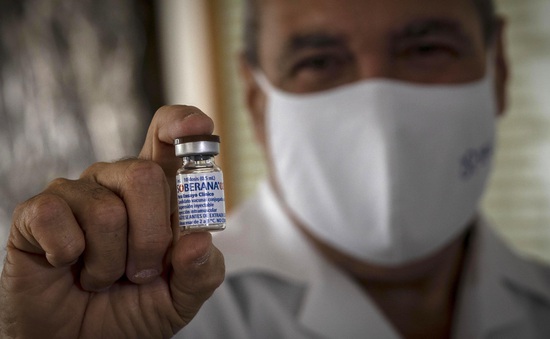Cuba thử nghiệm lâm sàng giai đoạn 3 vaccine Soberana 02 phát triển trong nước