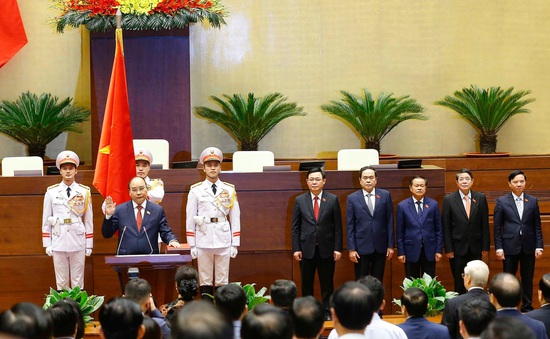 Quốc hội bầu ông Nguyễn Xuân Phúc làm Chủ tịch nước