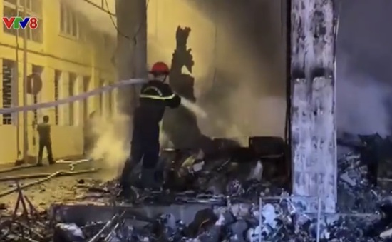 Nghệ An: Cháy lớn khiến 6 người tử vong