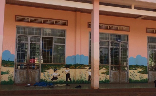 Phát hiện thi thể thiếu nữ đang phân hủy trong phòng học ở Đắk Lắk