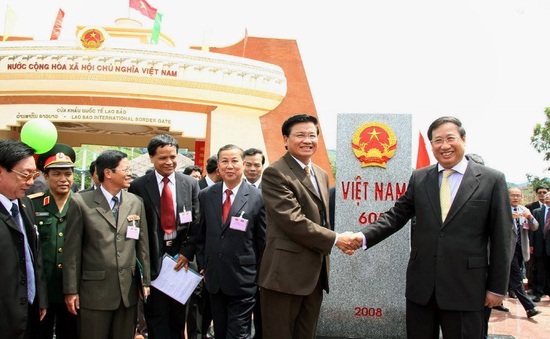 Quan hệ Việt Nam - Lào ngày càng gắn bó, hiệu quả