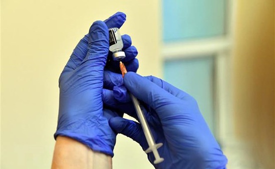 Malaysia tham gia thử nghiệm lâm sàng giai đoạn 3 vaccine của Trung Quốc
