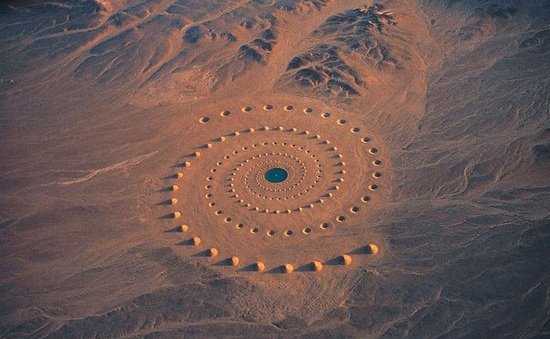 6 thứ kỳ lạ nhất từng được tìm thấy tại sa mạc
