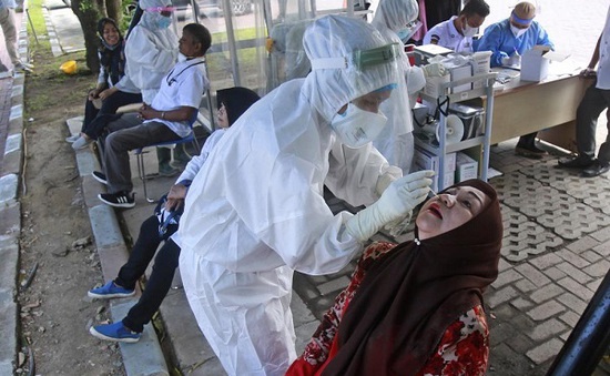 Số ca mắc COVID-19/ngày tại Indonesia liên tục vượt mốc 50.000 người