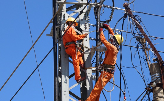 Chính phủ đồng ý giảm giá điện đợt 4
