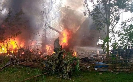 Gia tăng số thương vong trong vụ tai nạn máy bay ở Philippines