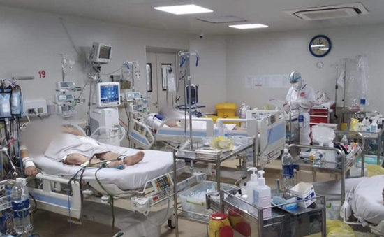TP. Hồ Chí Minh triển khai 1.000 giường hồi sức cho các trường hợp mắc COVID-19 nguy kịch