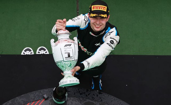 Esteban Ocon giành chiến thắng tại GP Hungary