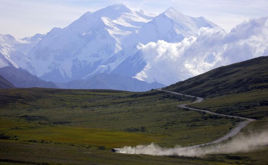 Công viên quốc gia Denali ở Alaska đóng cửa do băng tan gây lở đất