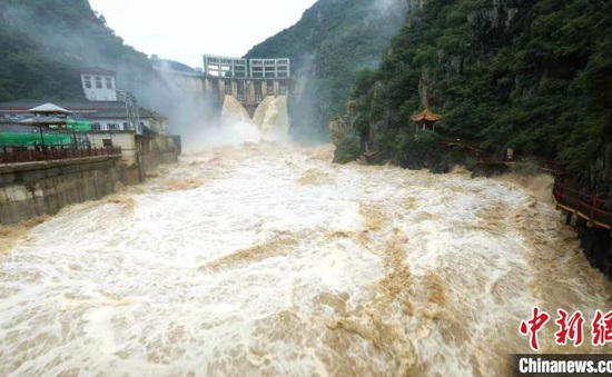 Mưa lớn gây lũ lụt, lở đất nghiêm trọng tại Trung Quốc, hơn 88.000 người dân bị ảnh hưởng