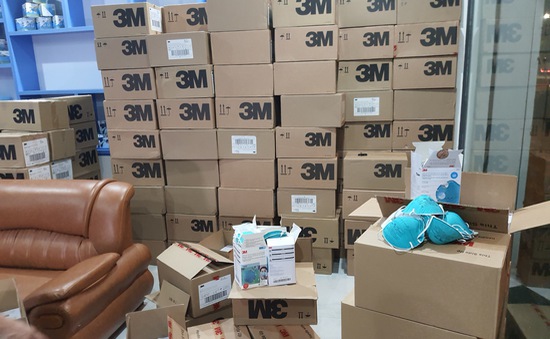 Hà Nội: Phát hiện 20.000 khẩu trang nghi làm giả chuẩn bị cung cấp cho một số bệnh viện