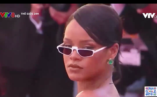 Rihanna trở thành nữ ca sĩ, nhạc sĩ giàu nhất thế giới