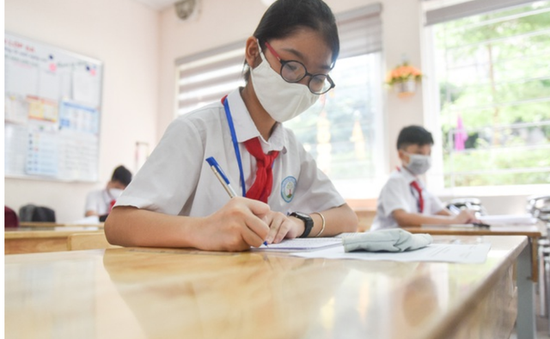Hà Nội: Học sinh lớp 1, lớp 2 không bắt buộc phải thi online cuối học kỳ II