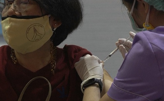 Thái Lan tiêm vaccine COVID-19 dưới da nhằm tăng cường hệ miễn dịch