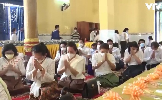 Lo ngại bùng phát dịch, Campuchia ngưng tổ chức lễ Pchum Ben truyền thống