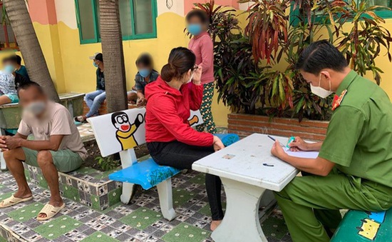 Phát hiện 11 người tạo tin nhắn giả để tiêm vaccine ngừa COVID-19 tại TP Hồ Chí Minh