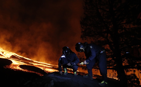Tây Ban Nha tuyên bố vùng thảm họa do núi lửa phun trào và cam kết hỗ trợ khẩn cấp ở La Palma