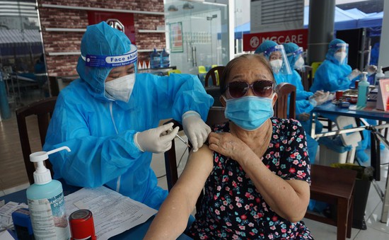 Độ phủ vaccine mũi 1 tại TP Hồ Chí Minh đạt 89%
