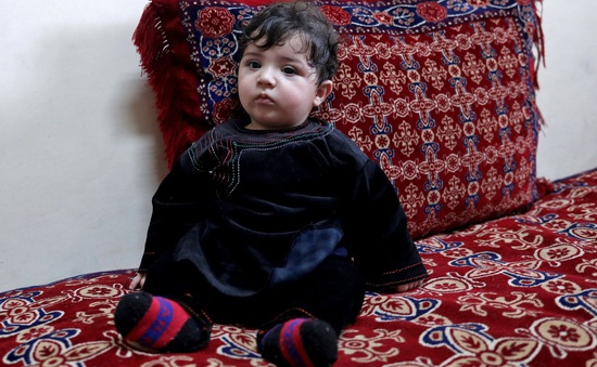 Kỳ diệu bé sơ sinh bị lạc khi sơ tán khỏi Afghanistan được đoàn tụ với gia đình