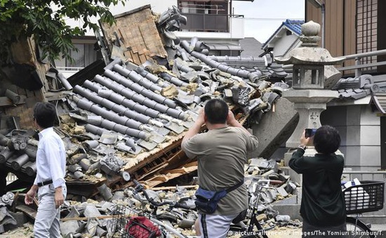 Động đất ở miền Nam Nhật Bản làm 13 người bị thương, không có cảnh báo sóng thần