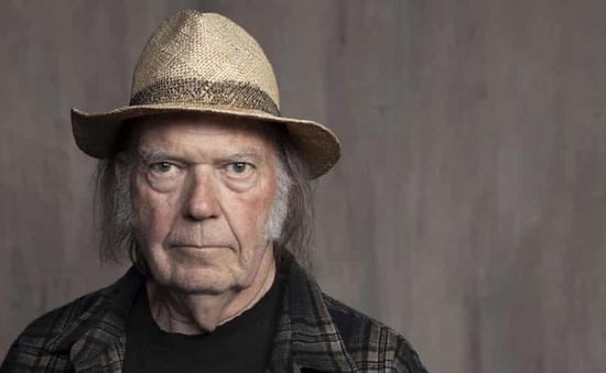 Spotify mất hơn 2 tỷ USD sau quyết định xoá bài hát của Neil Young
