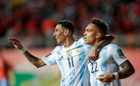 Vắng Messi, Di Maria tỏa sáng giúp ĐT Argentina thắng ĐT Chile