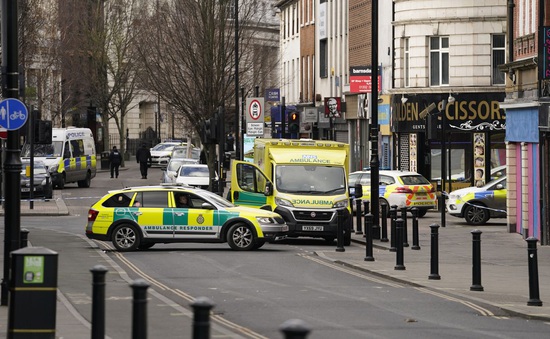Hai người tử vong sau vụ tấn công bằng dao tại thị trấn Doncaster, Anh