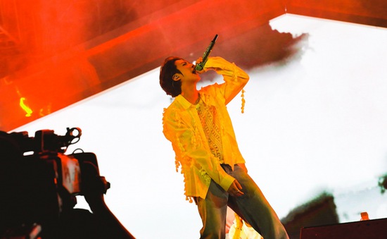 Rộ tin Jin BTS hợp tác với Coldplay trong đĩa đơn đầu tay