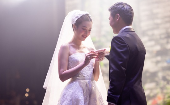 Lễ cưới hoành tráng của Hoa hậu Đỗ Mỹ Linh và doanh nhân trẻ Đỗ Vinh Quang