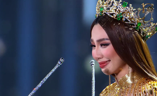 Thùy Tiên "bắn" 4 thứ tiếng trong giây phút kết thúc nhiệm kỳ Miss Grand International