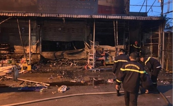 Cháy cửa hàng bách hóa ở Đồng Tháp, 3 người chết thảm