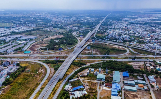 Đề xuất bổ sung gần 72.000 tỷ đồng cho các dự án giao thông trọng điểm tại TP Hồ Chí Minh