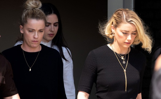Em gái Amber Heard nói về vụ kiện với Johnny Depp: "Lỗ hổng luật pháp nghiêm trọng"