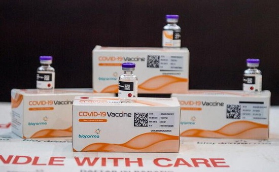 Indonesia tiêm mũi tăng cường bằng vaccine nội địa