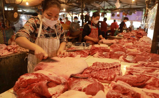 Giá thịt lợn cuối năm có thể tăng 15%