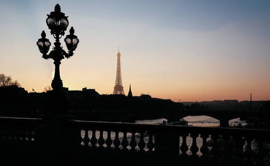 Pháp đối mặt nguy cơ thiếu điện và cắt điện vào đầu năm 2023