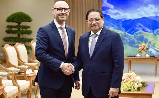 Thủ tướng Phạm Minh Chính tiếp Tổng thư ký Tòa án Trọng tài Thường trực