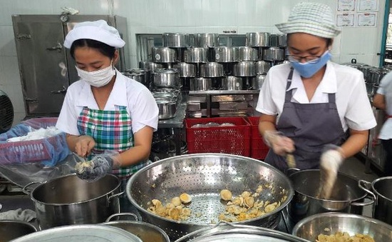 TP Hồ Chí Minh tăng cường tự giám sát an toàn thực phẩm trường học