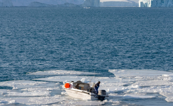 Mỹ: Giải cứu 200 người đi câu bị kẹt trên tảng băng trôi