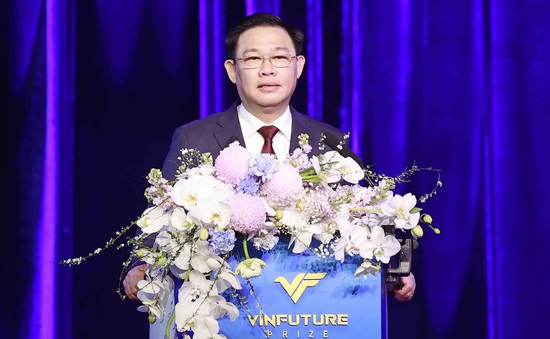 Chủ tịch Quốc hội: VinFuture giúp thế giới hiểu hơn về một Việt Nam đang mạnh mẽ vươn ra quốc tế